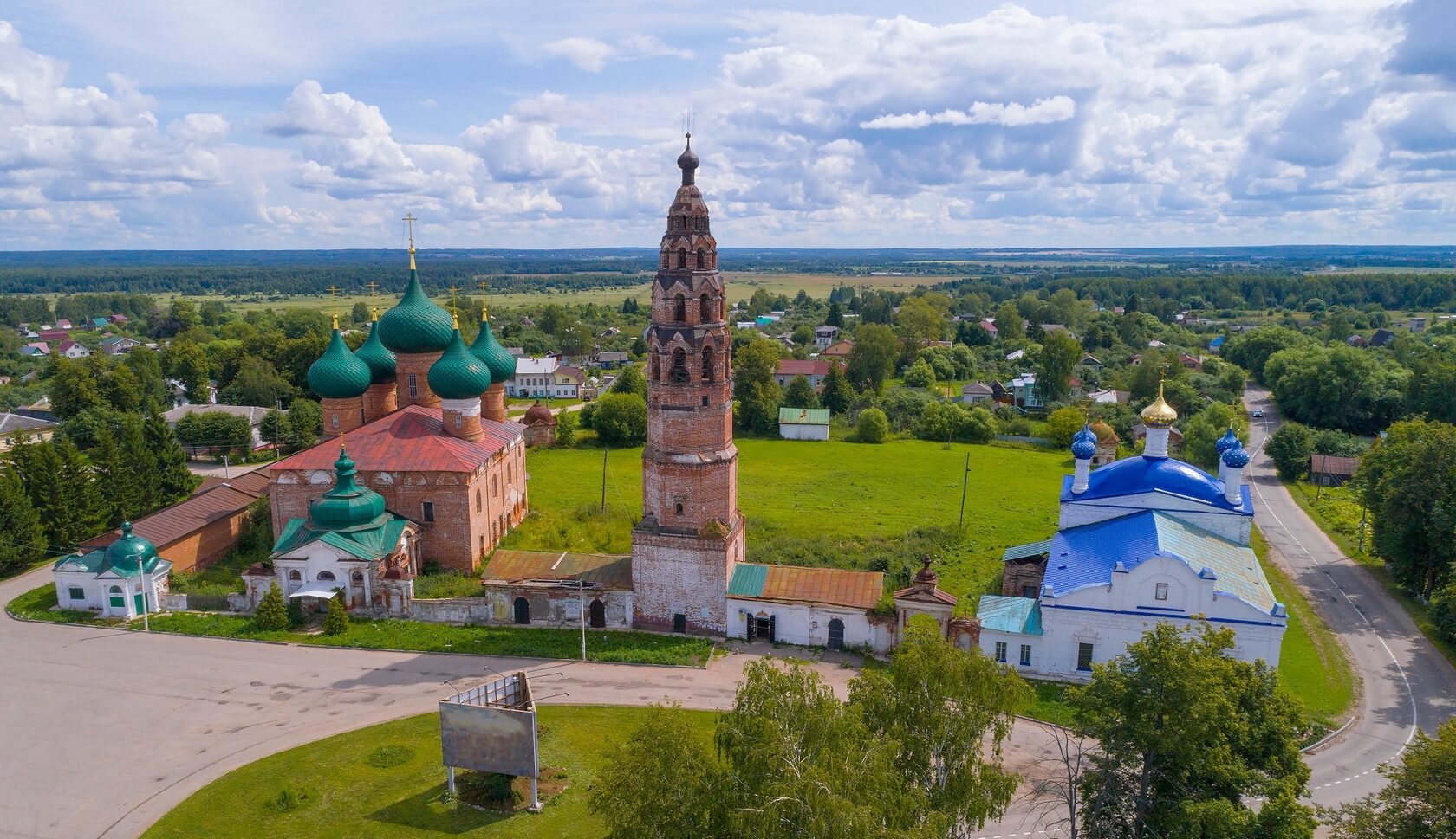  «Там Русью пахнет!» 7 красивейших сёл России
